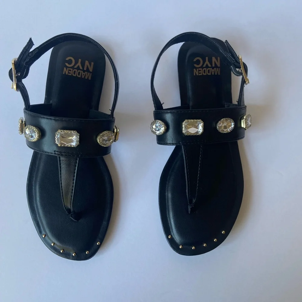 New Madden NYC Studded Sandals Girls Size 2 New no tags